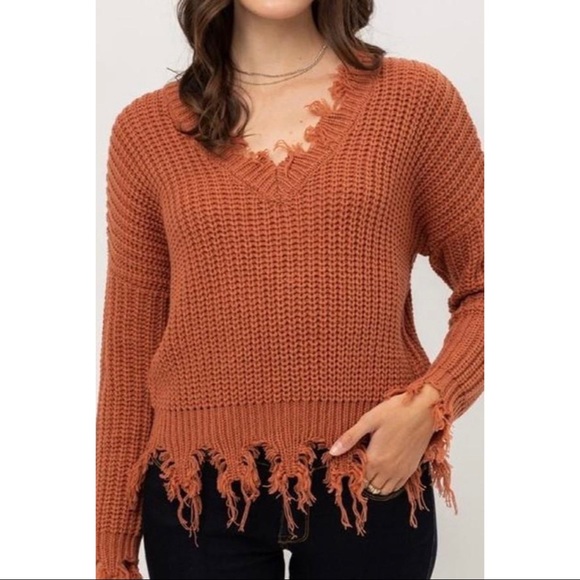 ๐๐ฅ FRINGE SWEATER TOP ๐ฅ - Picture 5 of 6